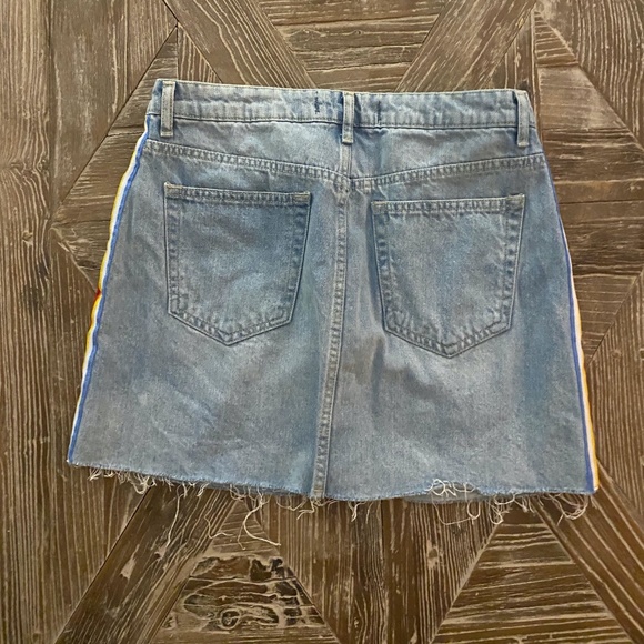 Tally Weijl from Switzerland denim mini skirt - Picture 3 of 3